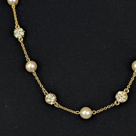 V. 90s Nolan Miller Faux Pearl & Rhinestone Necklace - Picture 3 of 6